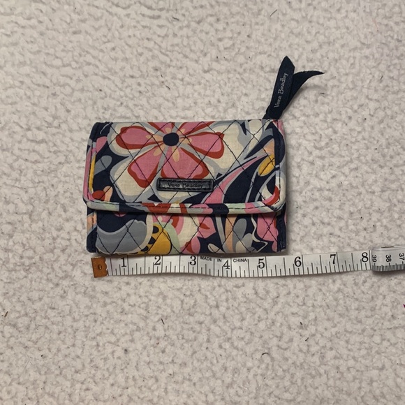 Vera Bradley Compact Wallet, GUC - Picture 4 of 5